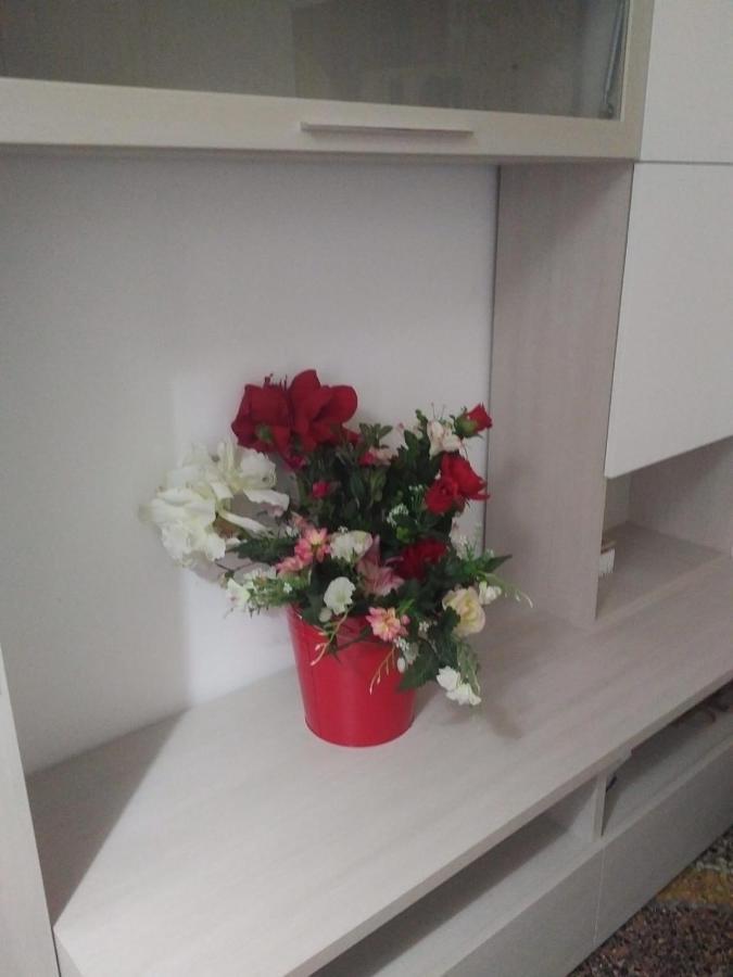 Wow Home - 175 Mq - Posteggio Privato - Davanti Porto Traghetti - Fino A 10 Posti Letto Genua Exteriör bild
