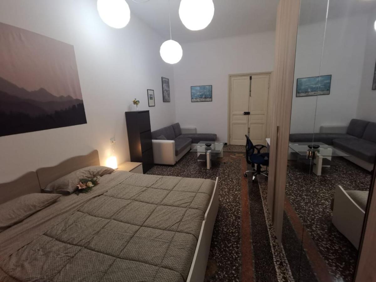 Wow Home - 175 Mq - Posteggio Privato - Davanti Porto Traghetti - Fino A 10 Posti Letto Genua Exteriör bild