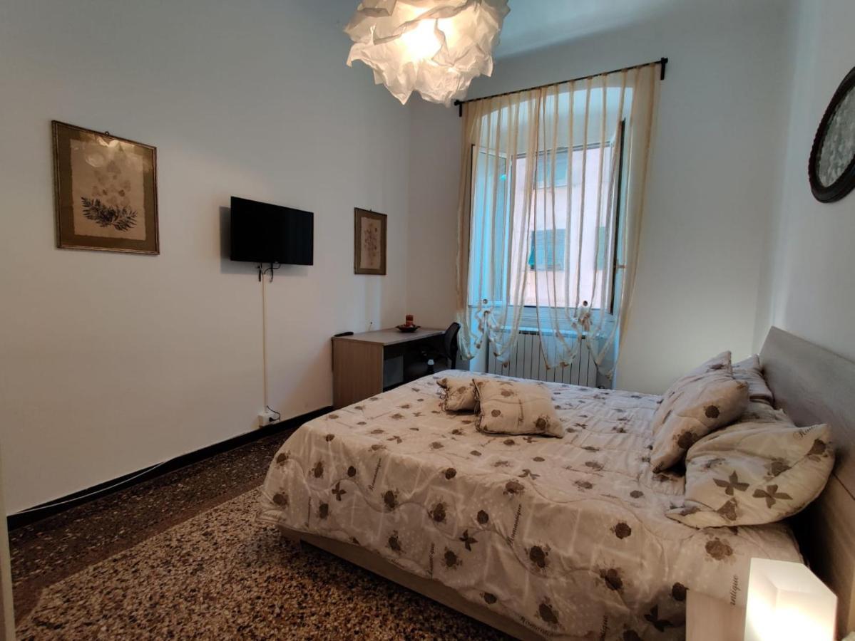 Wow Home - 175 Mq - Posteggio Privato - Davanti Porto Traghetti - Fino A 10 Posti Letto Genua Exteriör bild