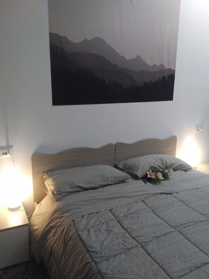 Wow Home - 175 Mq - Posteggio Privato - Davanti Porto Traghetti - Fino A 10 Posti Letto Genua Exteriör bild