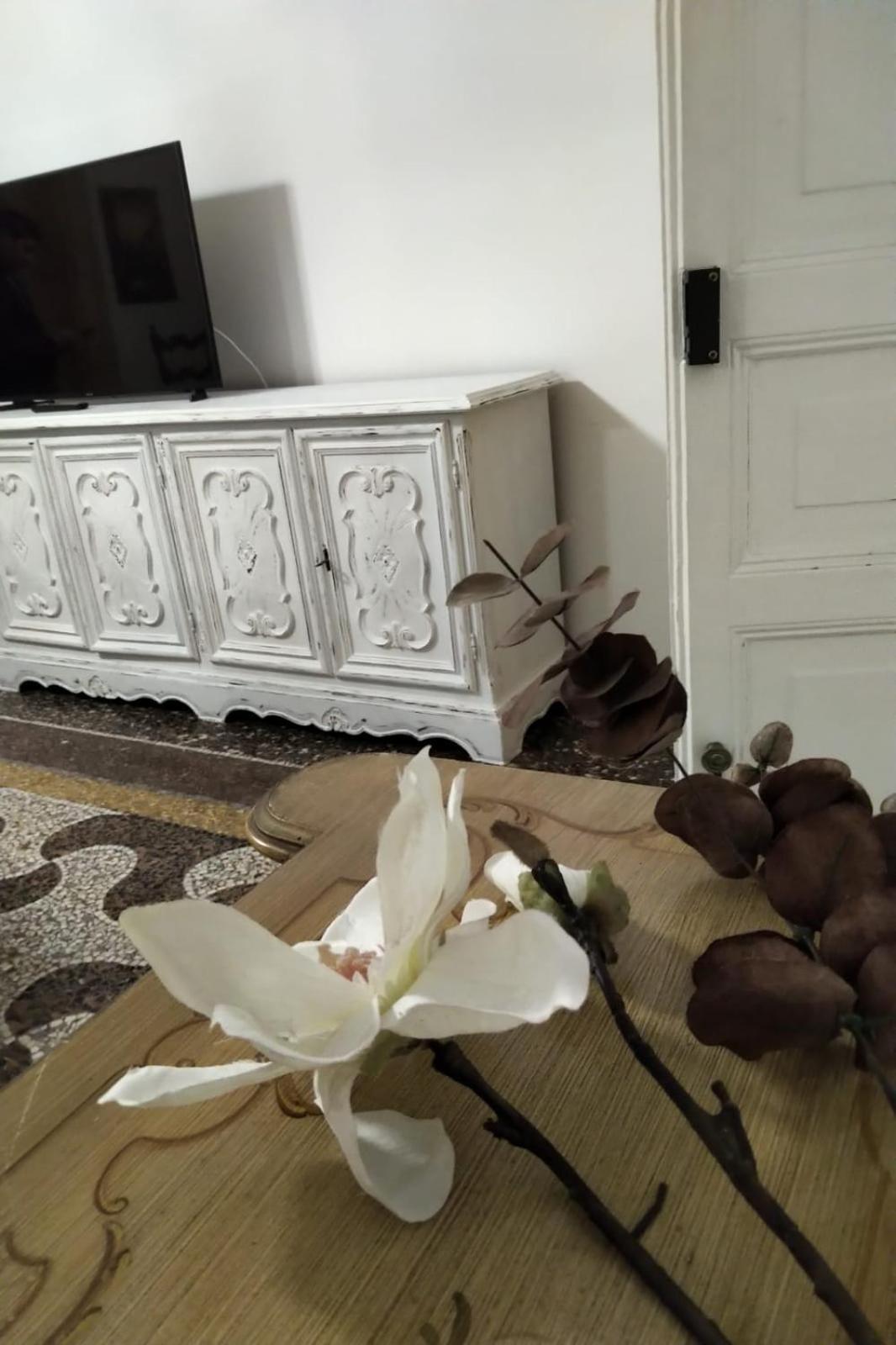 Wow Home - 175 Mq - Posteggio Privato - Davanti Porto Traghetti - Fino A 10 Posti Letto Genua Exteriör bild