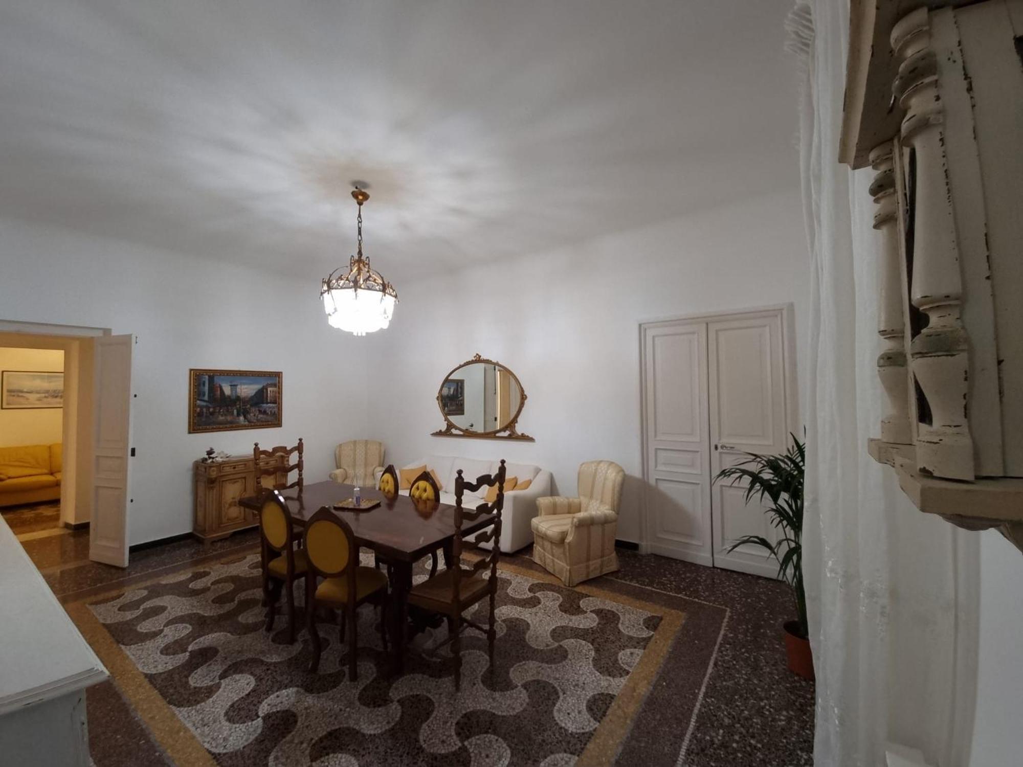Wow Home - 175 Mq - Posteggio Privato - Davanti Porto Traghetti - Fino A 10 Posti Letto Genua Exteriör bild